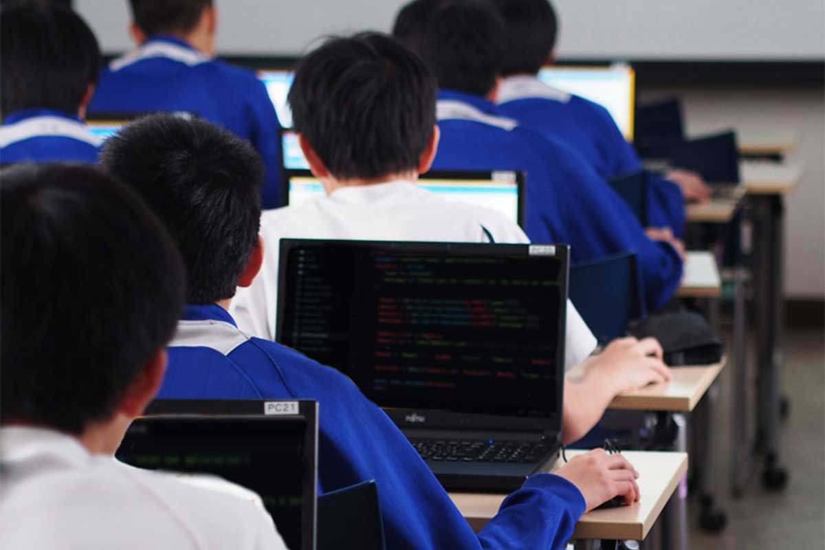 北嶺プログラミングAcademy」にobniz Boardを採⽤